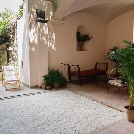 CacesCasa Aguila Casco Antiguo Patio Privadoアパートメント エクステリア 写真