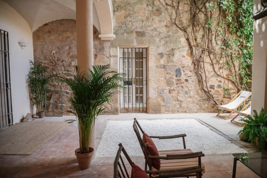 CacesCasa Aguila Casco Antiguo Patio Privadoアパートメント エクステリア 写真
