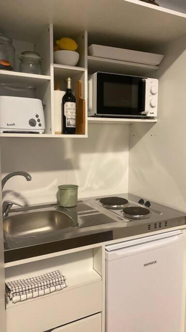 CacesCasa Aguila Casco Antiguo Patio Privadoアパートメント エクステリア 写真